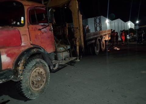 Motociclista morre após grave acidente com caminhão em Manaus