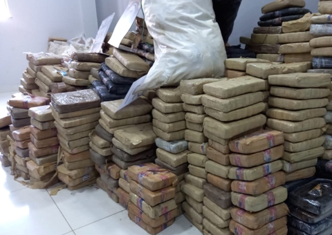 Operação contra o tráfico apreende 2 toneladas de drogas no Amazonas