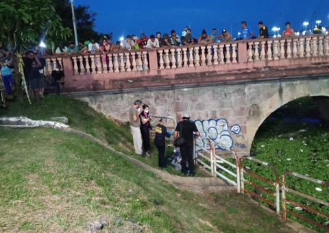 Corpo é encontrado boiando em igarapé de Manaus