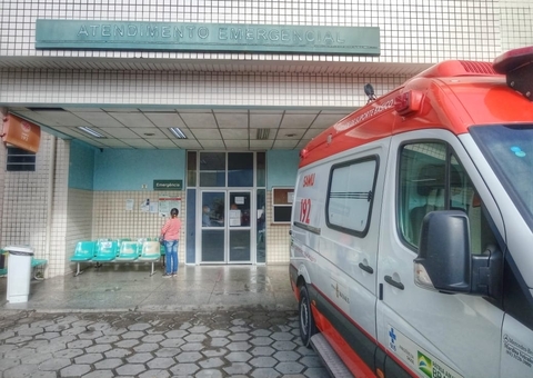 Mulher leva tiro nas costas ao tentar escapar de assaltantes em Manaus