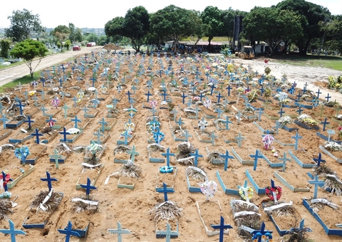 No feriado de Tiradentes, Manaus registra 42 enterros; 6 por Covid-19