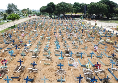 Manaus registra 41 sepultamentos nesta quarta-feira