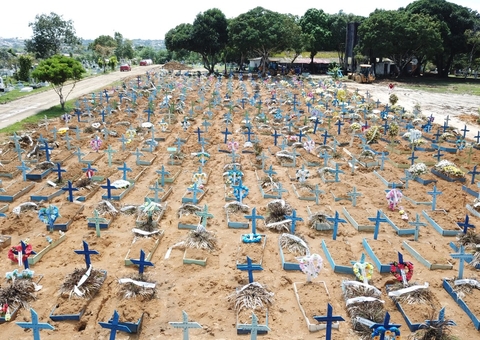 Manaus tem 37 sepultamentos neste domingo