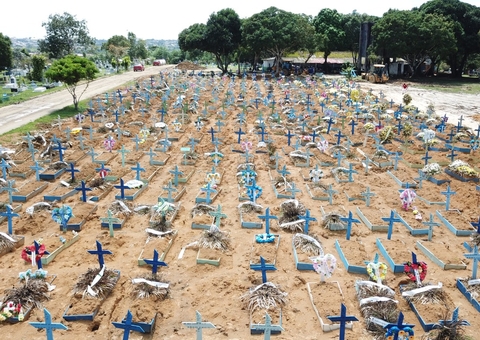 Manaus registra 27 enterros nesta terça; 4 por covid-19