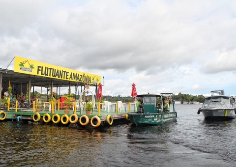 Cinco flutuantes são vistoriados durante fim de semana em Manaus