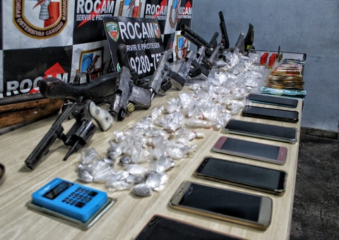 Membros de facção são presos com arsenal e drogas em avenida de Manaus