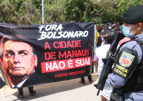 Entidades protestam contra Bolsonaro em Manaus: 'A cidade não é sua'