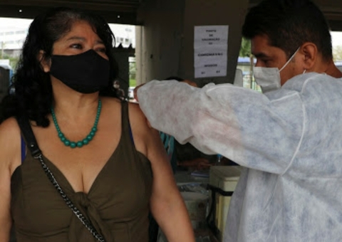 825.258 doses da vacina contra a Covid já foram aplicadas no Amazonas