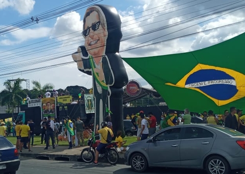 Ato pró-Bolsonaro pedindo voto impresso e mais começa em Manaus