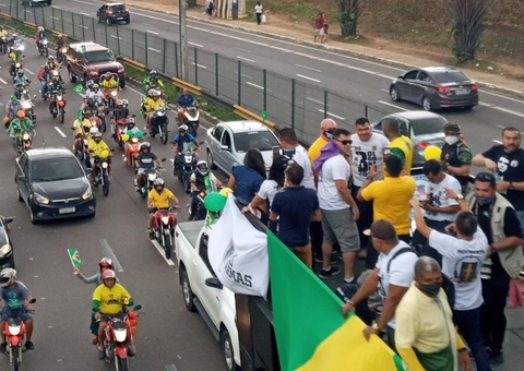 Vídeos mostram carreata pró-Bolsonaro passando por Manaus: ‘fora, Lula'