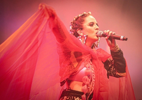 Márcia Novo e artistas de Parintins realizam live solidária Eletroboi 