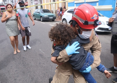 Secretaria de Saúde divulga estado de vítimas de incêndio em Manaus