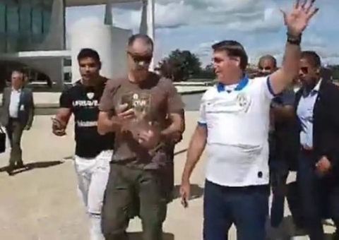 Barra Torres diz que se arrepende de ter participado de ato com Bolsonaro