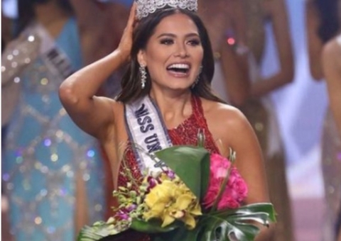 Miss Universo Andrea Meza é acusada de ser casada após vazamento de fotos 