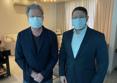 Vice-governador Carlos Almeida se filia ao PSDB 