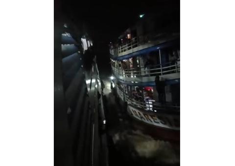 Vídeo: Barcos se chocam no rio Solimões e assustam passageiros no Amazonas