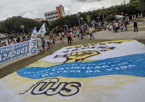 Ato contra Governo Bolsonaro une mais de mil manifestantes em Manaus