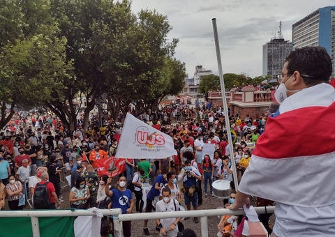 Ato encerra com repúdio ao título de cidadão amazonense dado a Bolsonaro