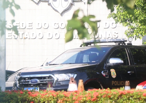PF faz varredura em documentos e equipamentos na sede do Governo em Manaus 