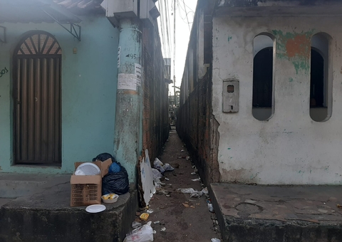 Adolescente de 14 anos morre após ter casa metralhada em Manaus