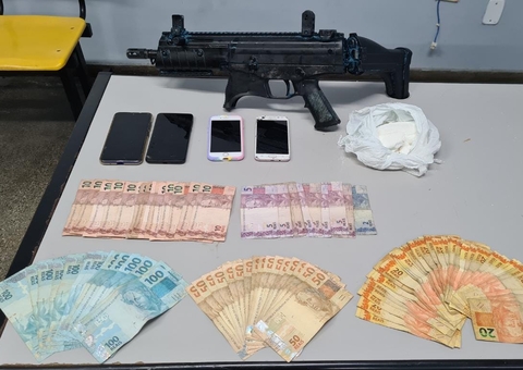 Ataques: Membro do CV é preso com submetralhadora em Manaus