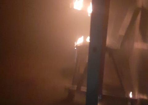 Trinta pessoas são presas após ataques a prédios e veículos em Carauari 