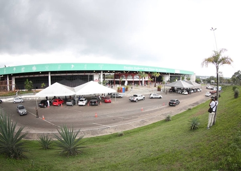 Mutirão de vacinação em Manaus encerra com mais de 141 mil vacinados