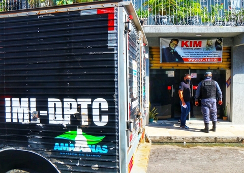 Homem que matou cabeleireiro a facadas na frente da irmã é preso em Manaus