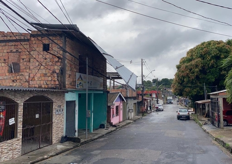 Temporal arranca telhados de casas e desespera moradores em Manaus
