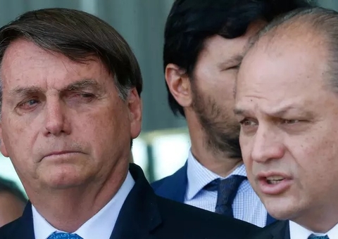 Coxavin: Notícia-crime contra Bolsonaro será apresentada na segunda