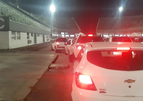 Vacinação causa retenção no entorno da Arena e IMMU sugere vias alternativas