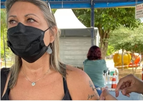 Veterinária vacinada com doses da Coronavac frauda sistema e recebe 3ª dose