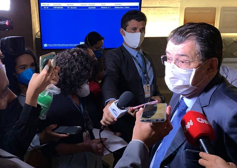 Eduardo desmente conflitos com membros da CPI e garante independência