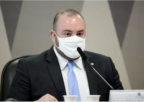 Fausto Junior volta atrás e retira assinatura para CPI da Pandemia no Amazonas