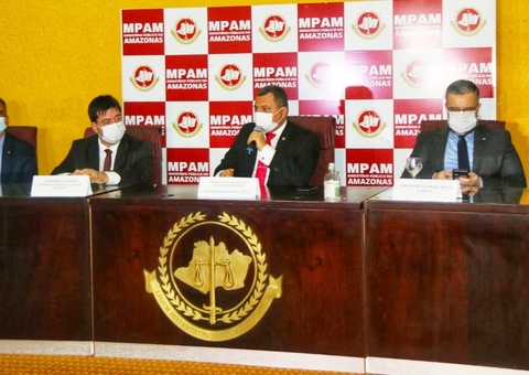 Cerca de 60kg de ouro, avaliados em R$ 18 milhões, foram roubados por policiais presos no Amazonas