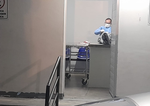 Jovem é morto ao ser baleado com amigo em bar de Manaus