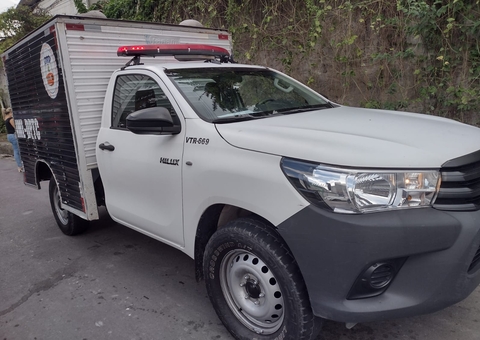 Jovem é executado a tiros enquanto conversava com amigos em Manaus 