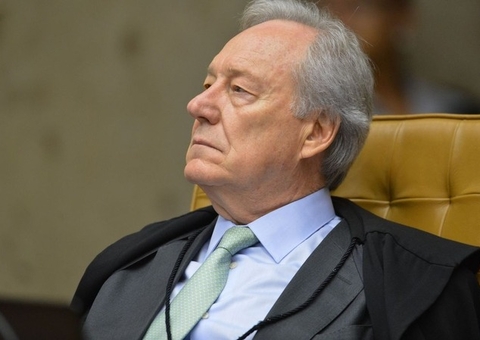 Lewandowski mantém quebra de sigilos de assessor presidencial