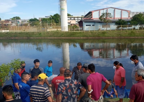 Moradores se unem aos bombeiros na busca ao adolescente desaparecido em Manaus
