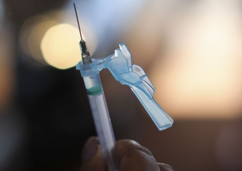 Ministros se vacinam contra a covid-19 em Brasília