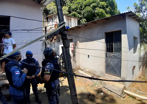 Homem morre ao tentar assaltar fábrica de joias em Manaus