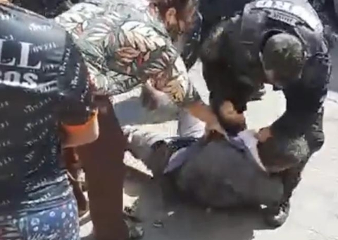 Advogado é algemado e agredido por PM ao intervir em abordagem a flanelinha