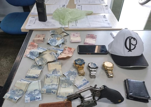 Homem é preso após fazer refém durante assalto em distribuidora de Manaus