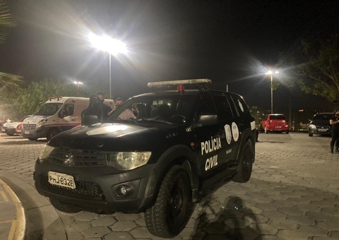 Ataque de facção em quadra de futebol deixa um morto e um ferido em Manaus