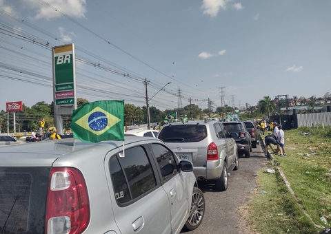 Vídeo: Manifestantes iniciam carreata a favor do voto impresso em Manaus
