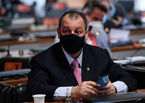 Omar pede à DPE providências para que vitimados pela Covid no Amazonas sejam indenizados