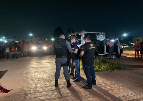 Adolescente é chamada em casa para ser assassinada em praça de Manaus