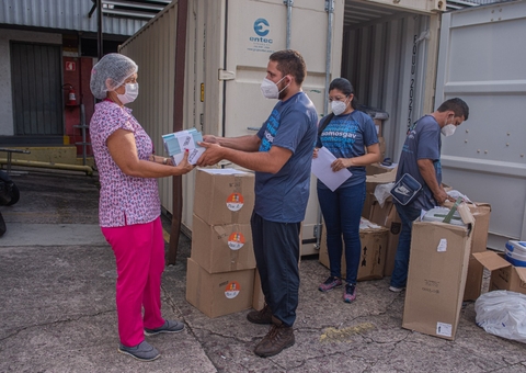 Ação inicia doações de equipamentos para vacinação no interior do Amazonas