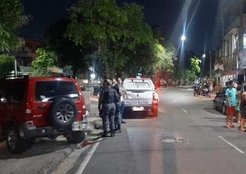 Homem morre e dois ficam feridos em tiroteio em avenida de Manaus