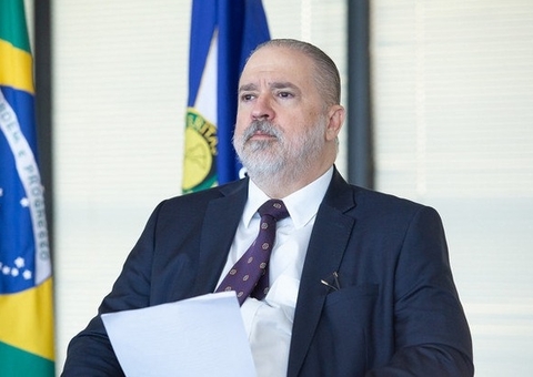 Plenário do Senado aprova Aras para novo mandato na PGR